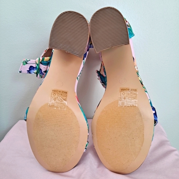 π‘ Mata Floral Block Heel Sandals New wot - Picture 5 of 5